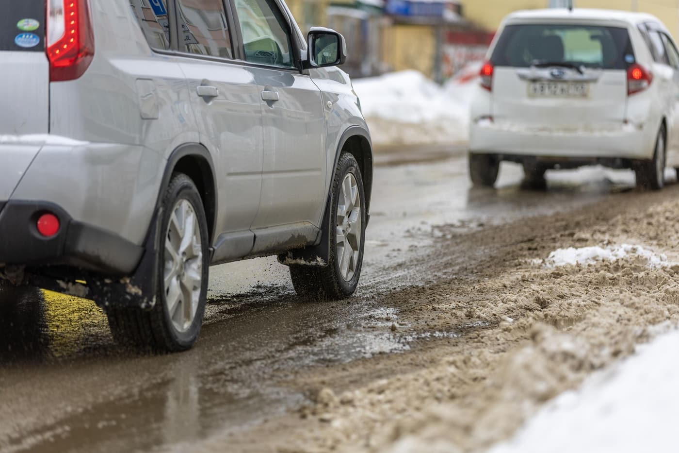 Chaines neige voiture : lesquelles choisir et comment les monter